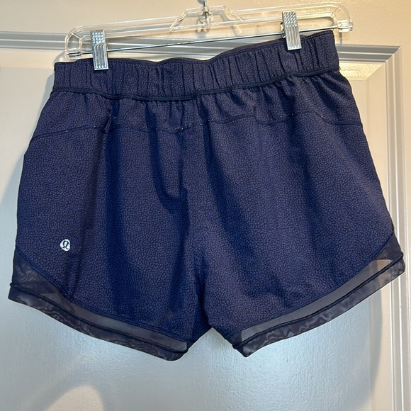 Lululemon Shorts (Reversible) - Picture 5 of 7